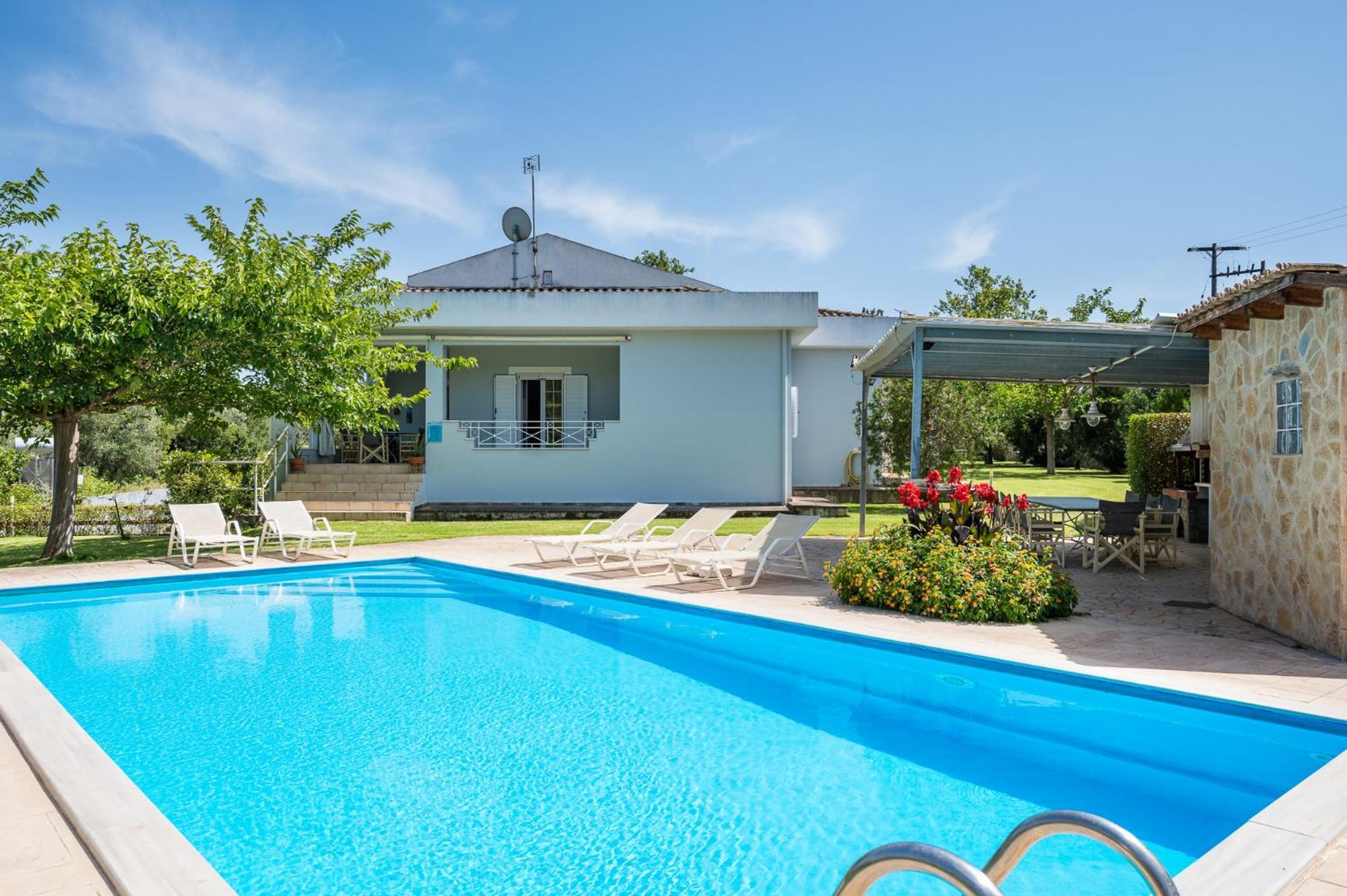 Villa Nefeli With Private Pool By Konnect Dassia  Buitenkant foto